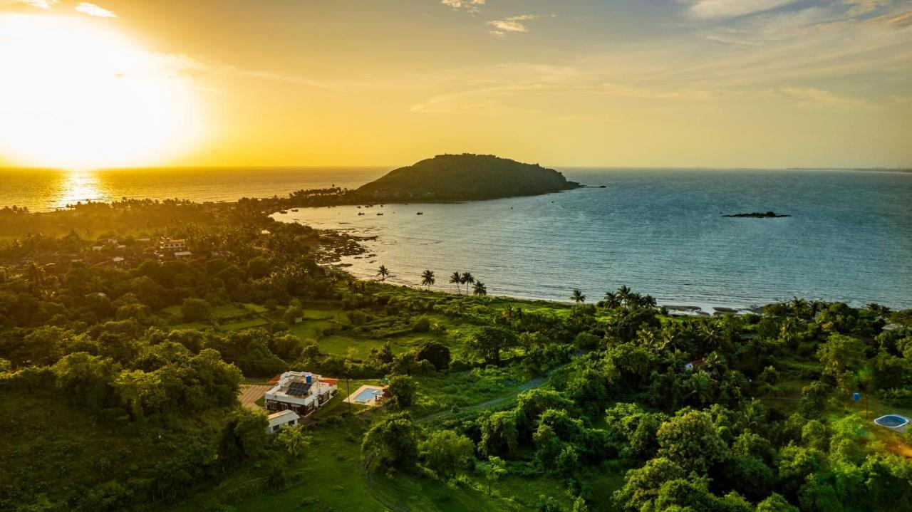 Spicy Mango Ocean Paradise - Luxurious Sea View Villa In Alibaug Christpada Esterno foto